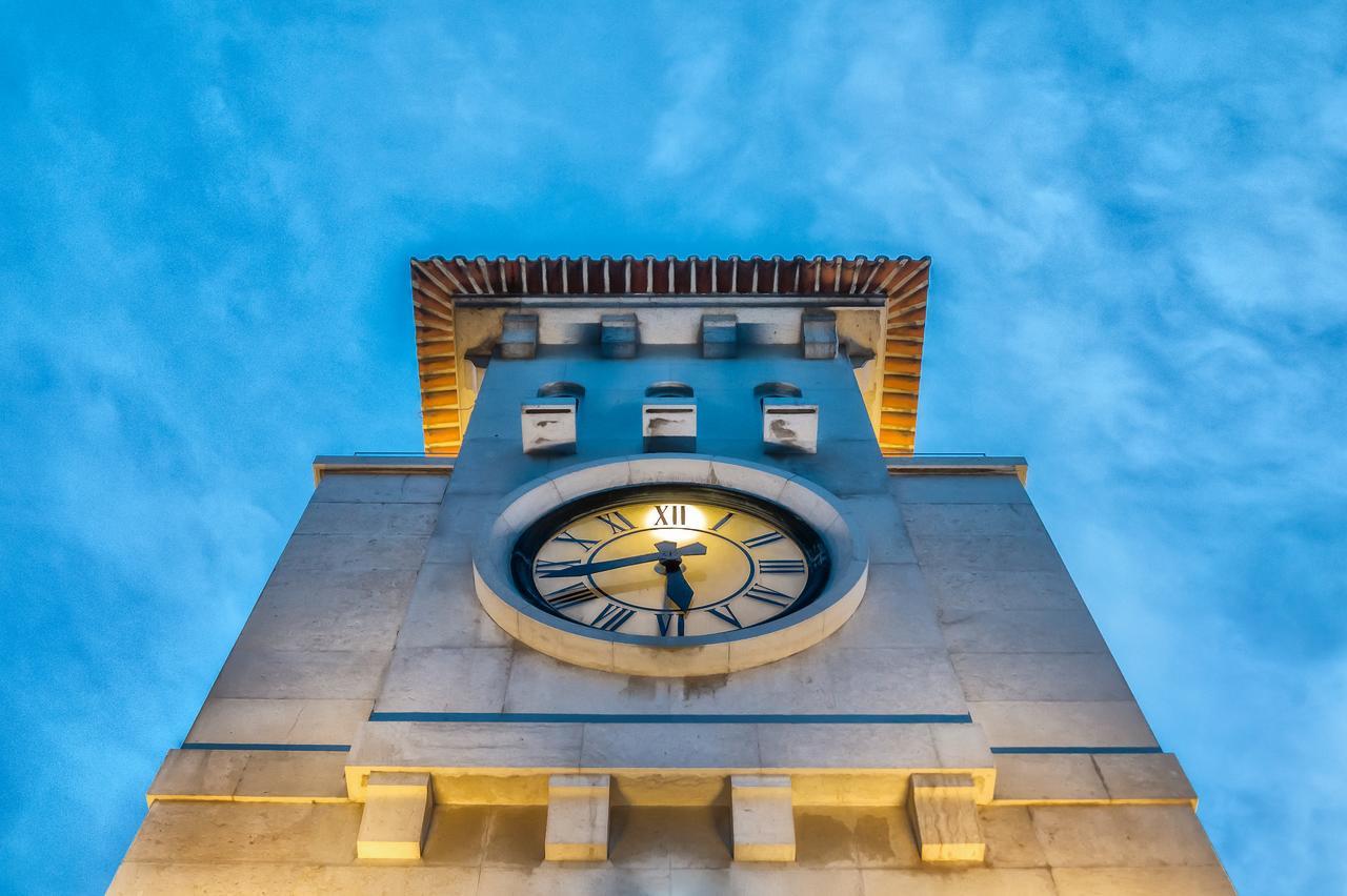 The Clock Tower By Five Stars Appartement